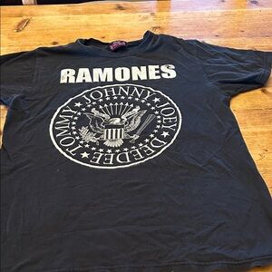 Ramones Black Graphic Short Sleeve Tee